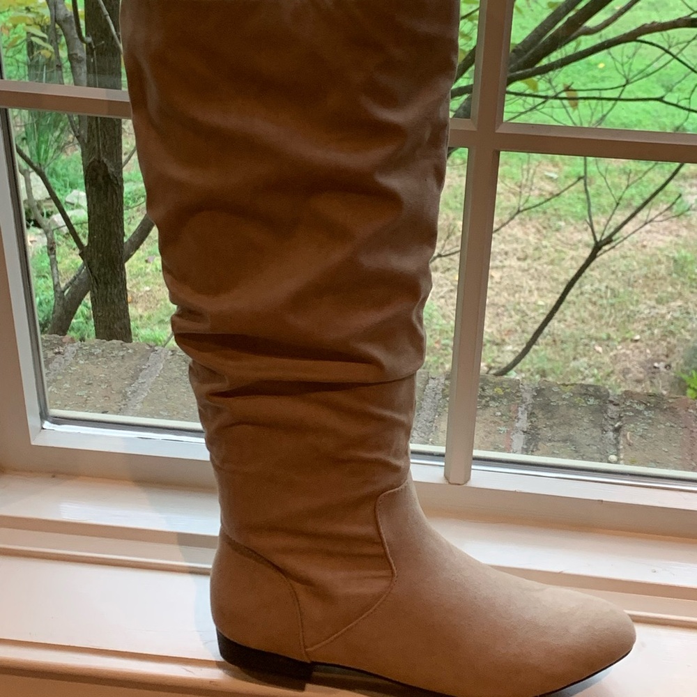 SO Good For Life Brand SLOUCH Boot - Size 9 1/2 NWT😍😍😍